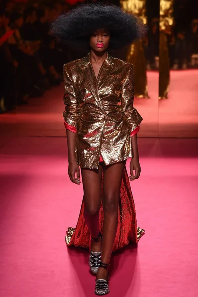Look 21